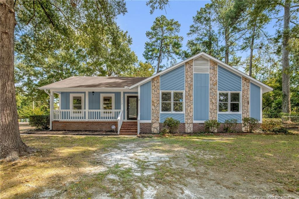 1117 Lake Stone Place — photo
