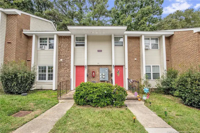 555 Winding Creek Road Unit C — photo