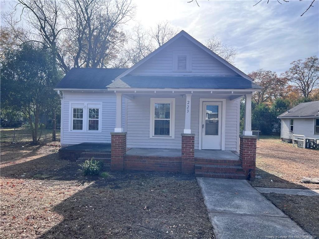 223 E Vance Street — photo