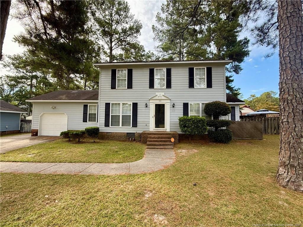 715 Brougham Road — photo