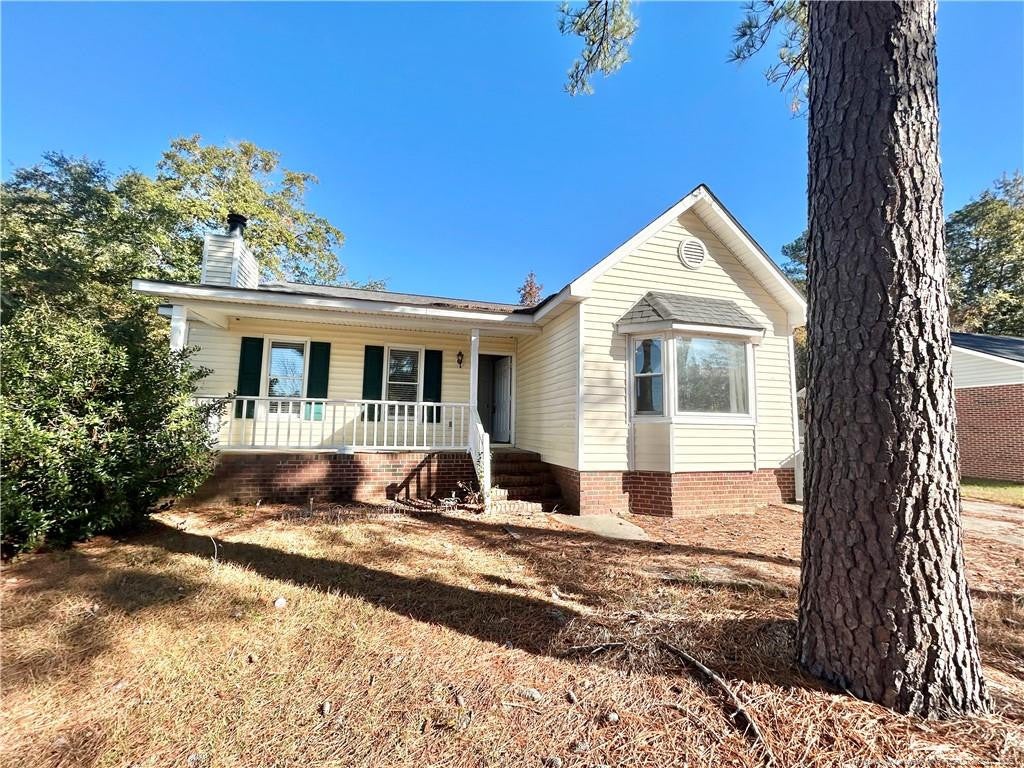 4324 Falls Drive — photo