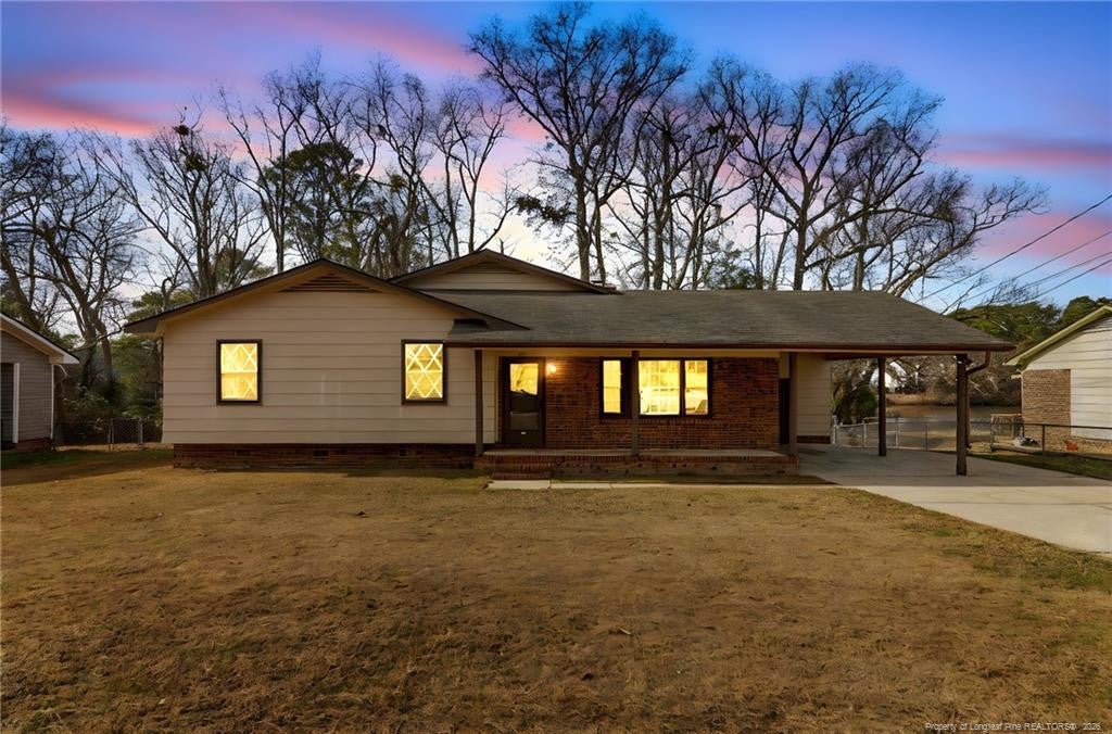 410 Lansdowne Road — photo