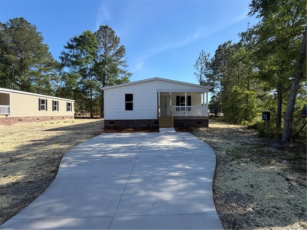 4050 Lodge Drive — photo