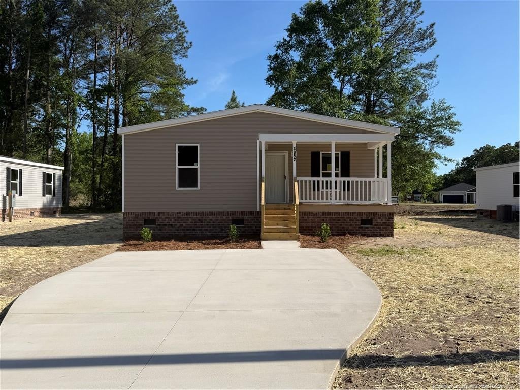 4052 Lodge Drive — photo