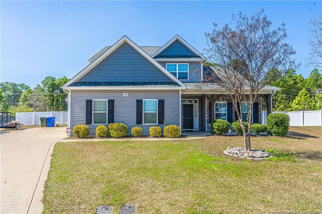 2620 Highpoint Court — photo