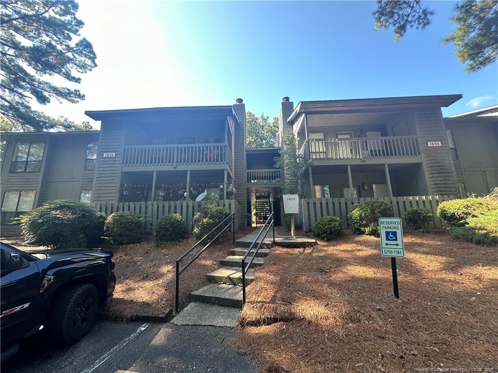 1820 Tryon Drive 6 — photo