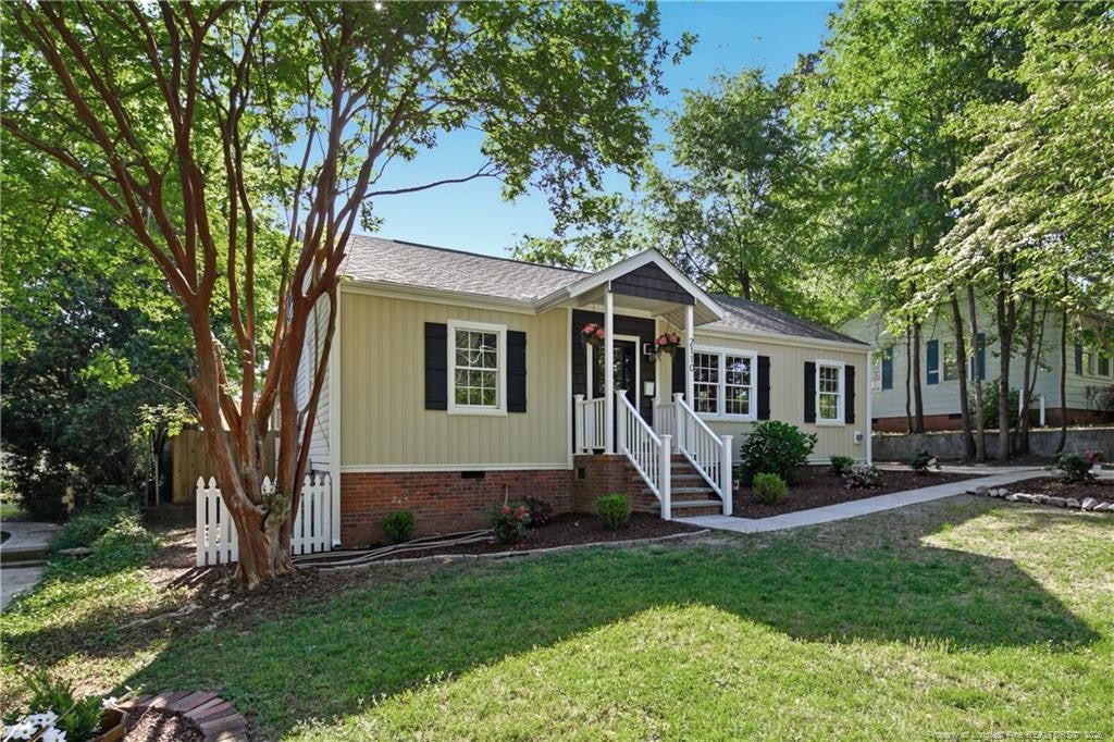 2110 Harlee Street — photo
