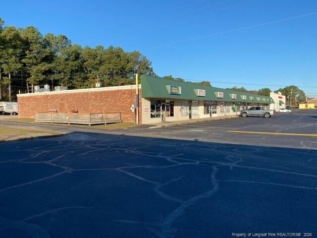 6107 Yadkin Road B — photo