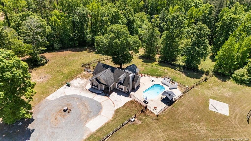 435 Thomas Way — photo