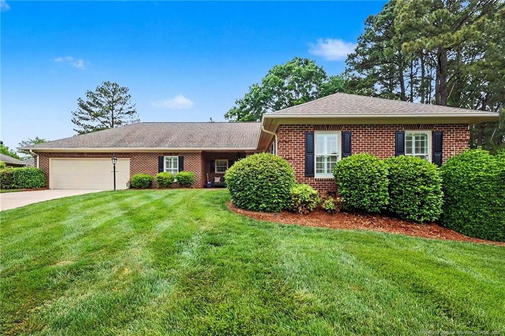 1004 Wentworth Court — photo