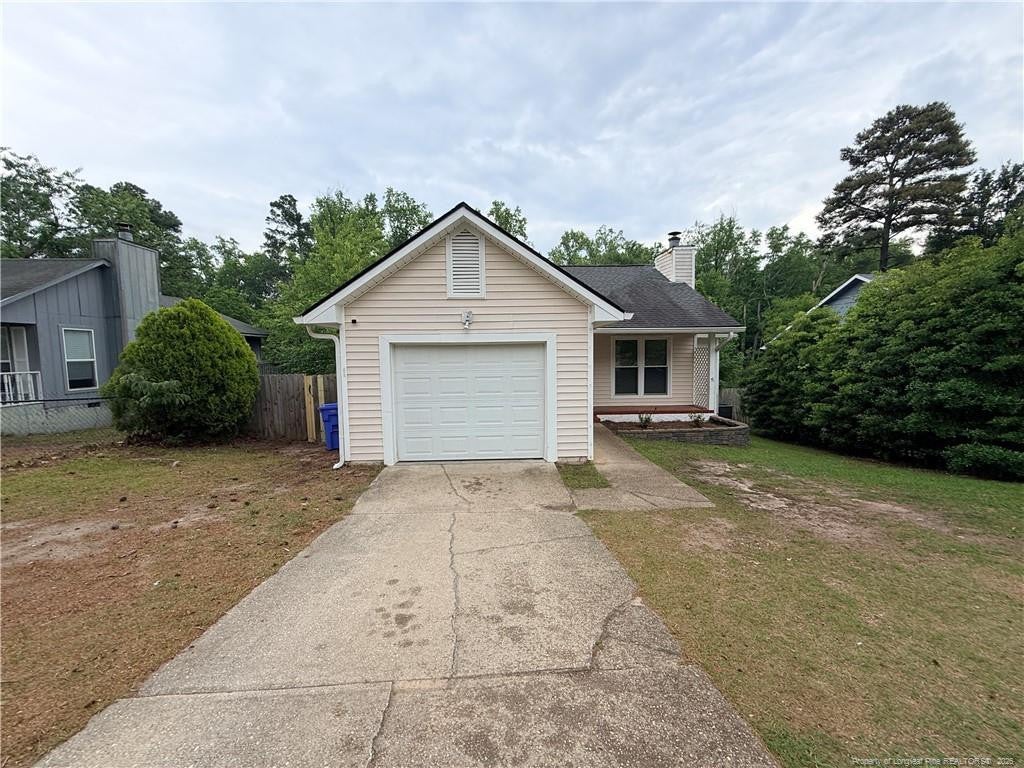 1375 Worstead Drive — photo