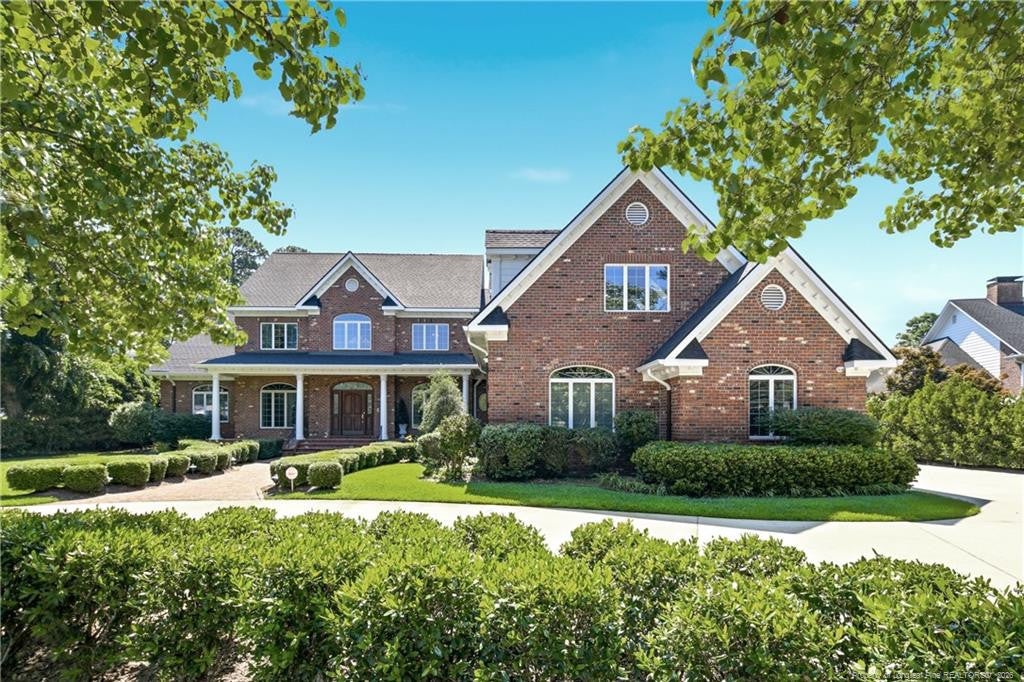 105 Great Oaks Drive — photo