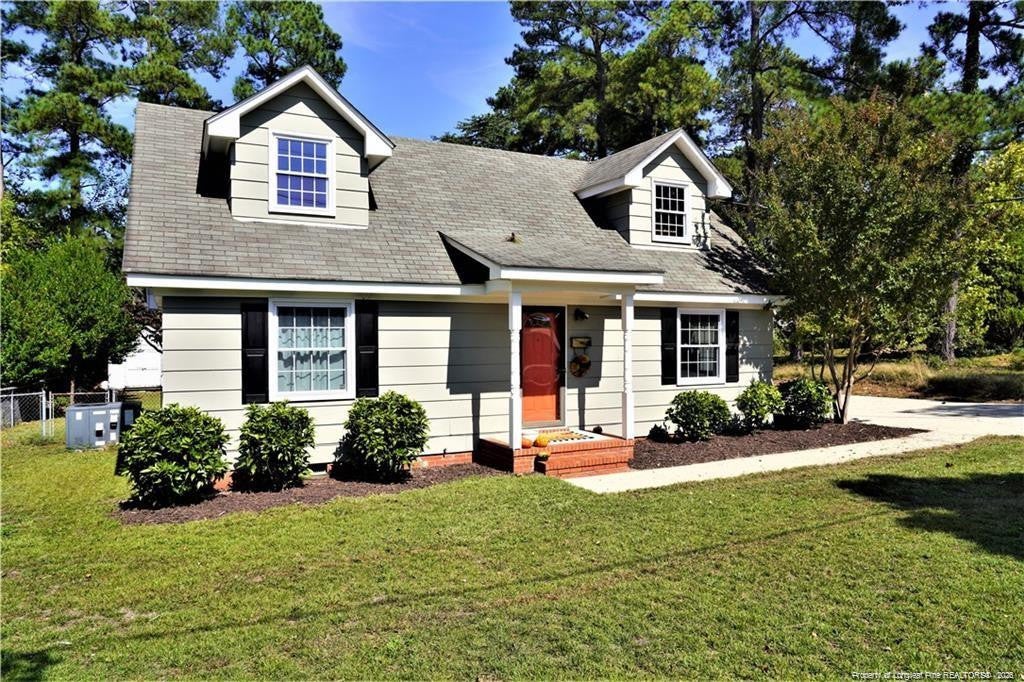 524 Country Club Drive — photo