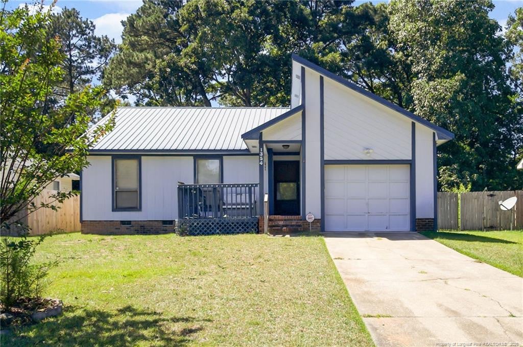1354 Worstead Drive — photo