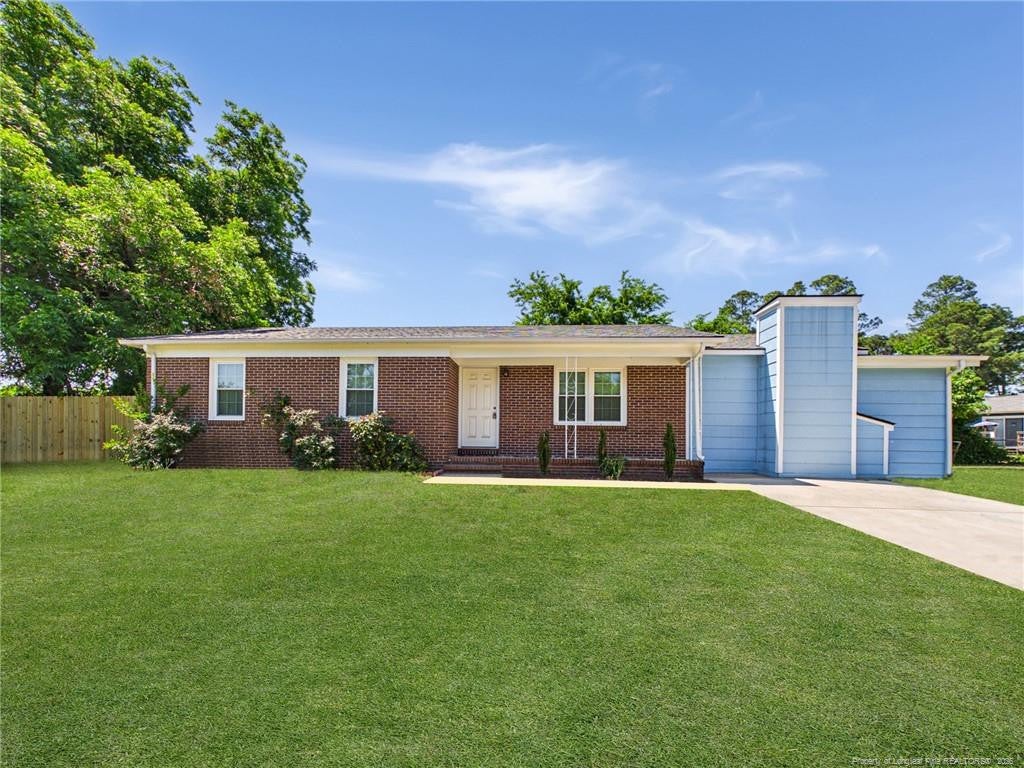 1104 Barwin Drive — photo
