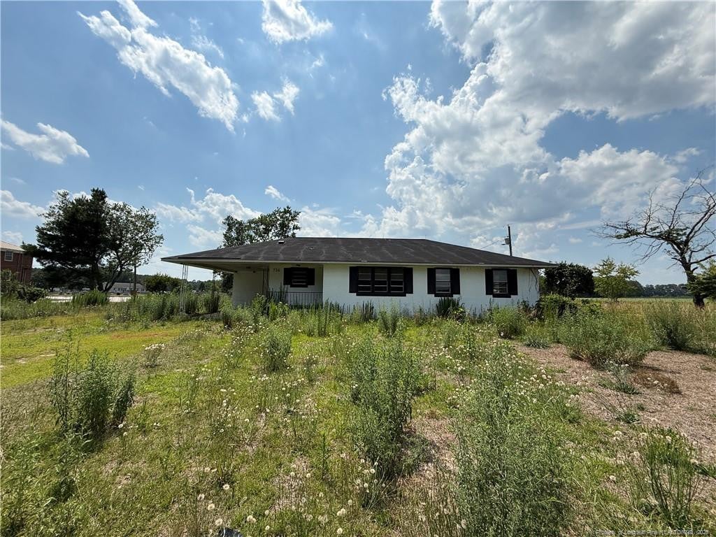 736 Tobermory Road — photo