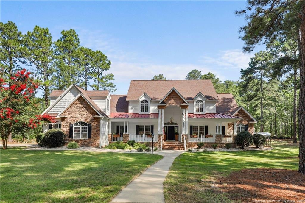 16581 Bogey Court — photo
