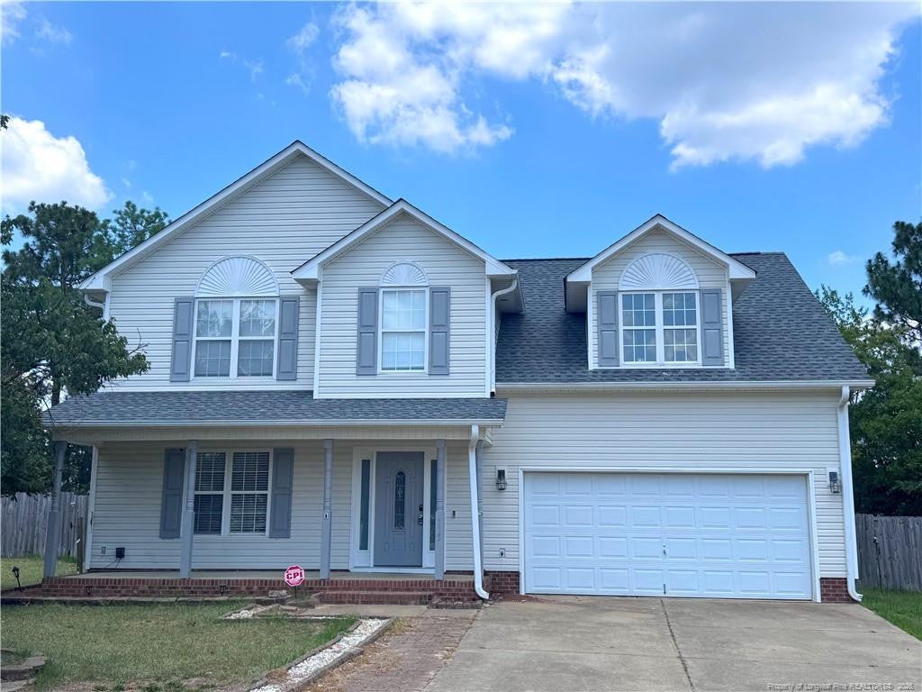 115 Dover Court E — photo