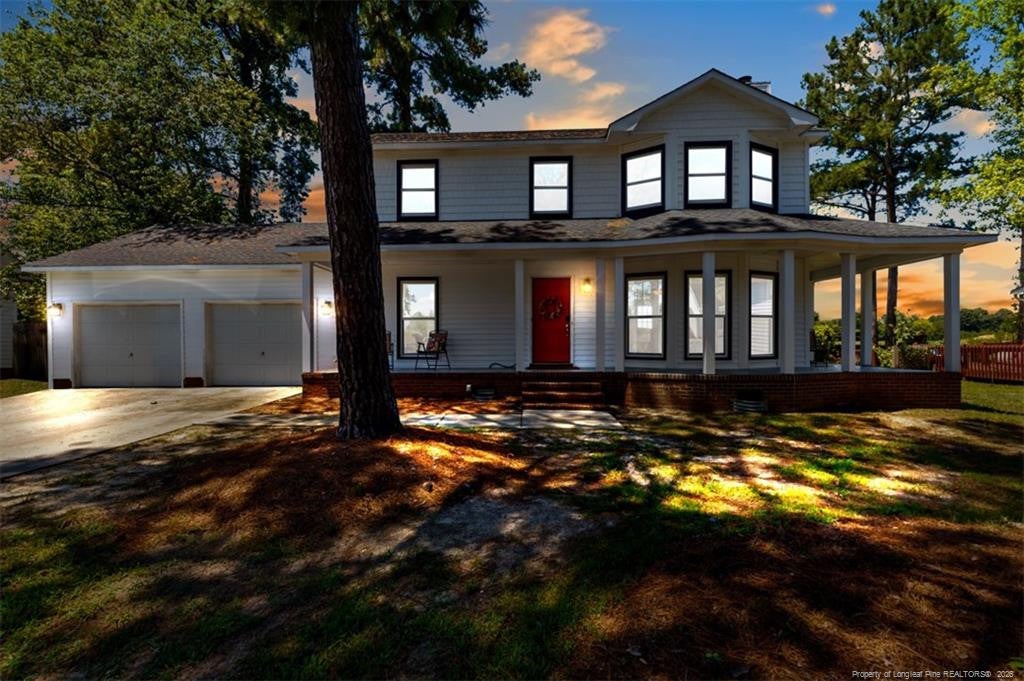 716 Larkspur Drive — photo