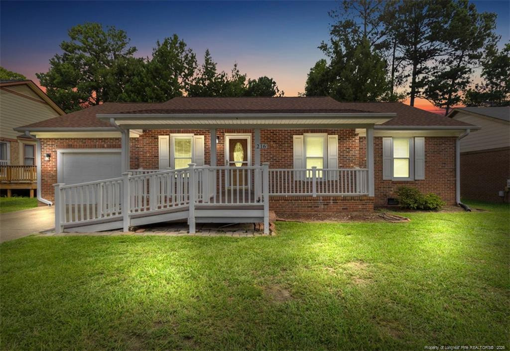 216 Fair Oaks Drive — photo
