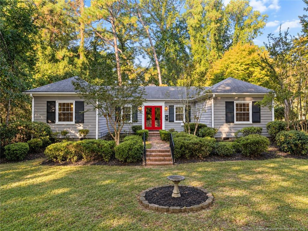 300 Pinecrest Drive — photo