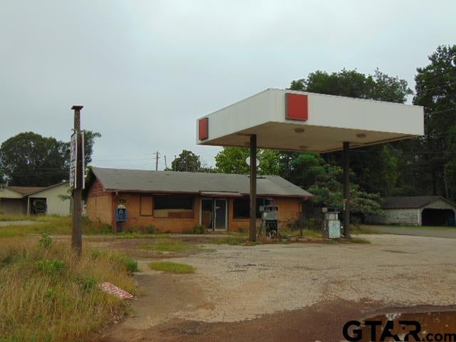 1415 Johnson Drive (US. 84 E.) — photo