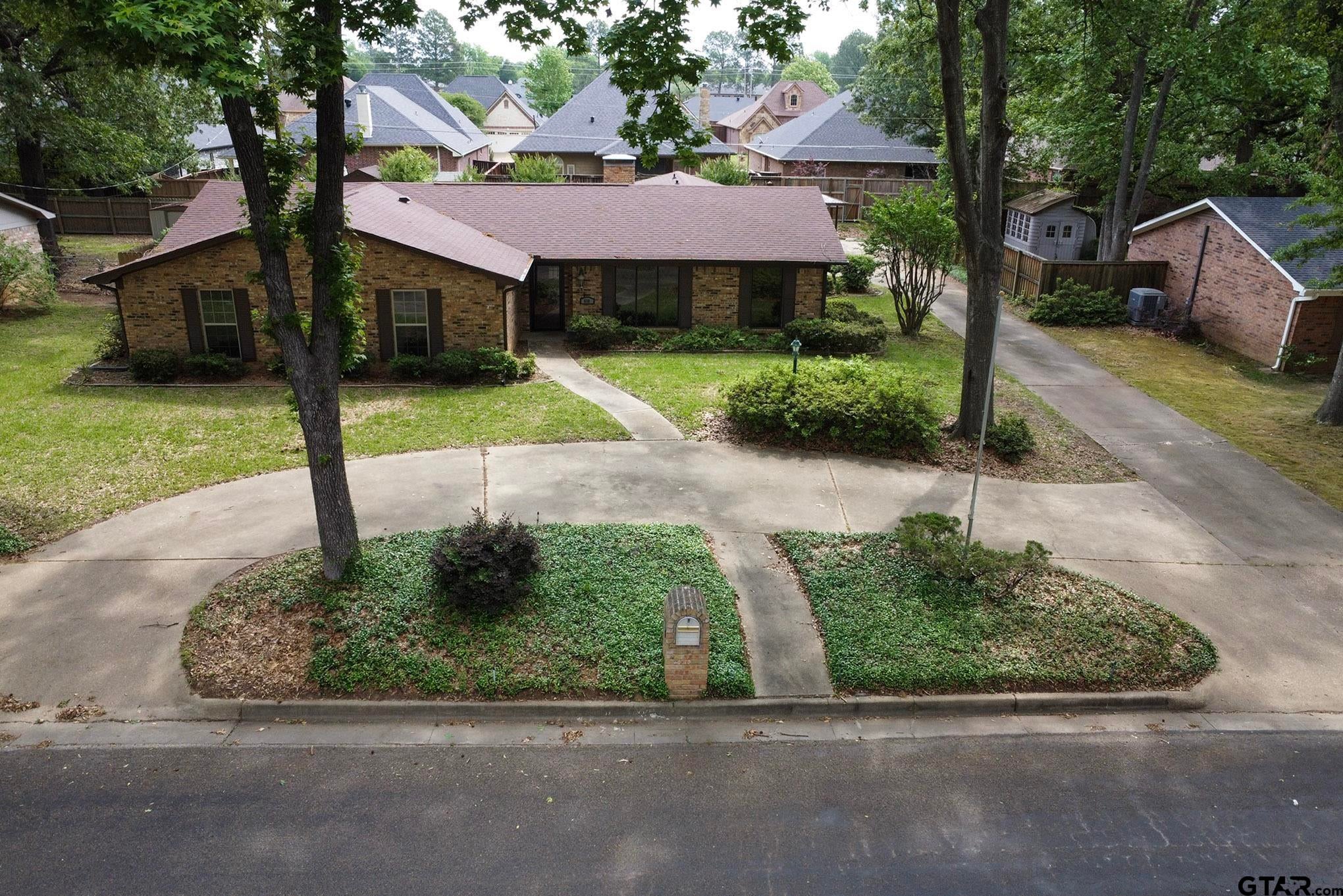 610 Rockwall Drive — photo