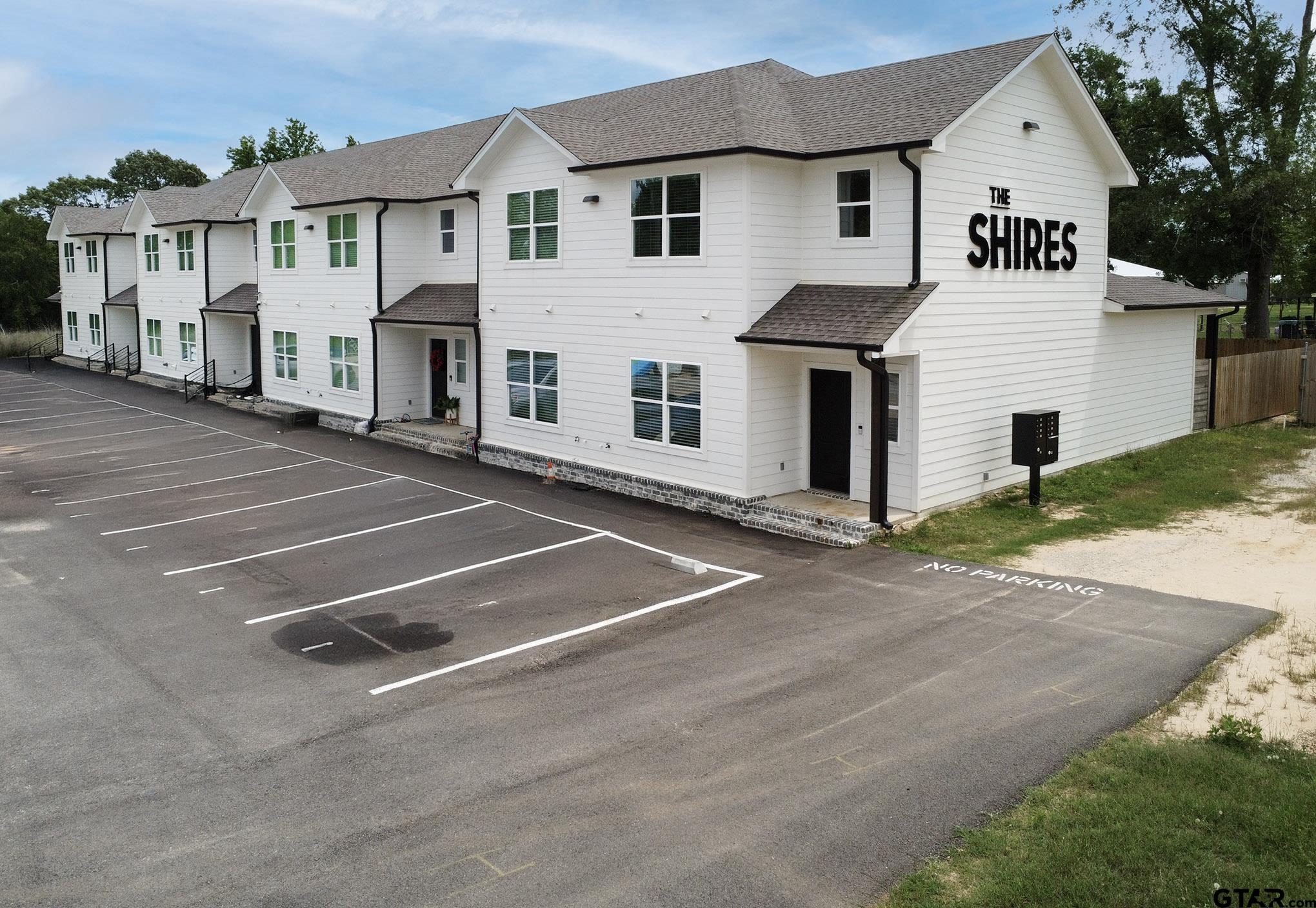 18747 FM 2493 — photo
