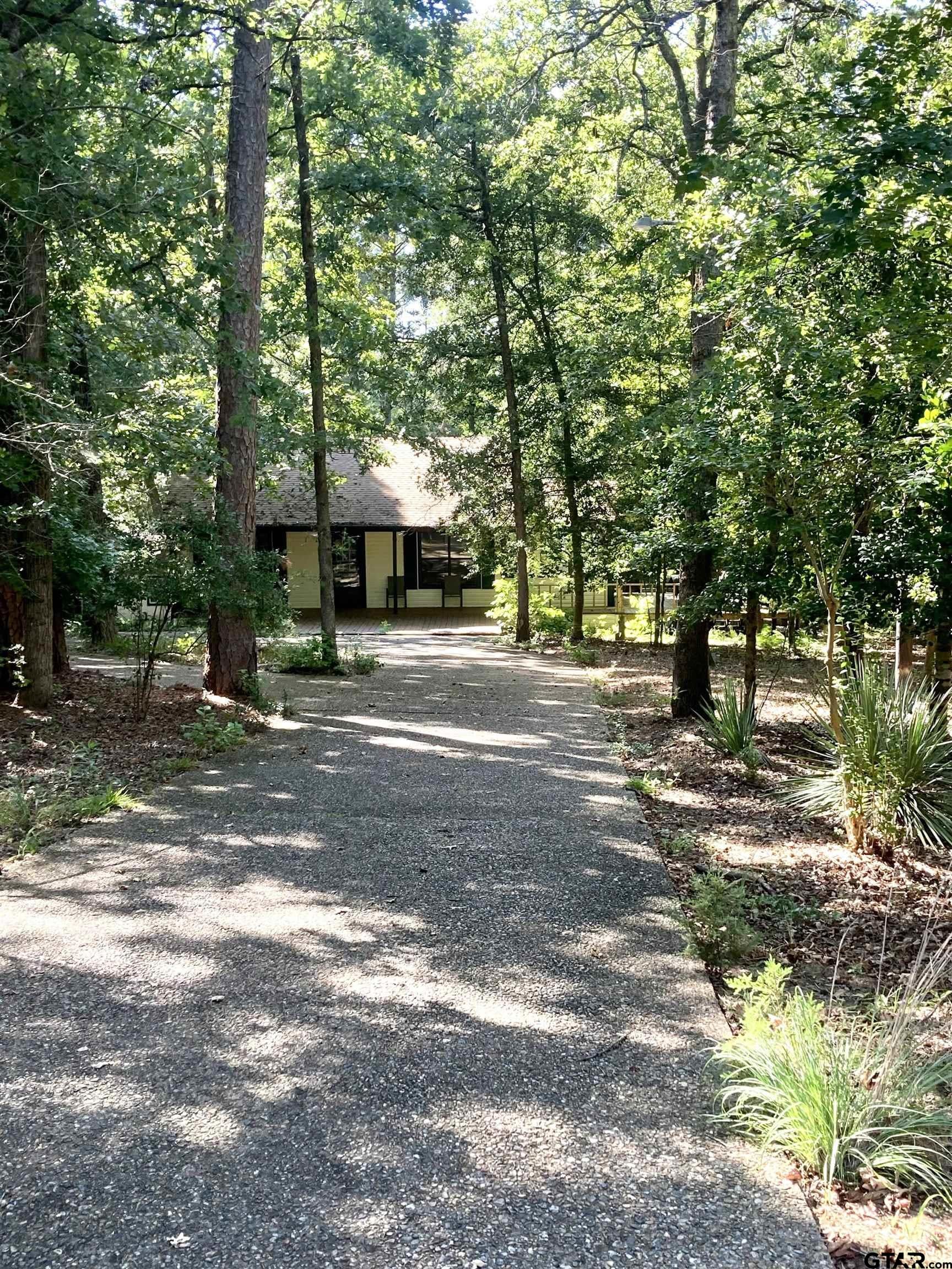 203 Peach Tree — photo