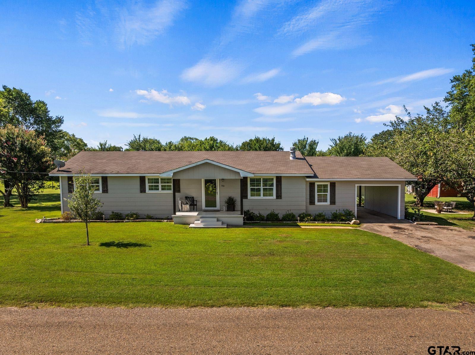 751 NW County Road 1010 — photo