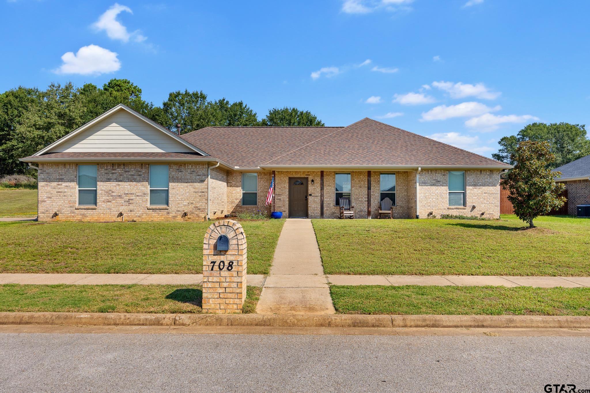 708 Jaxon Drive — photo