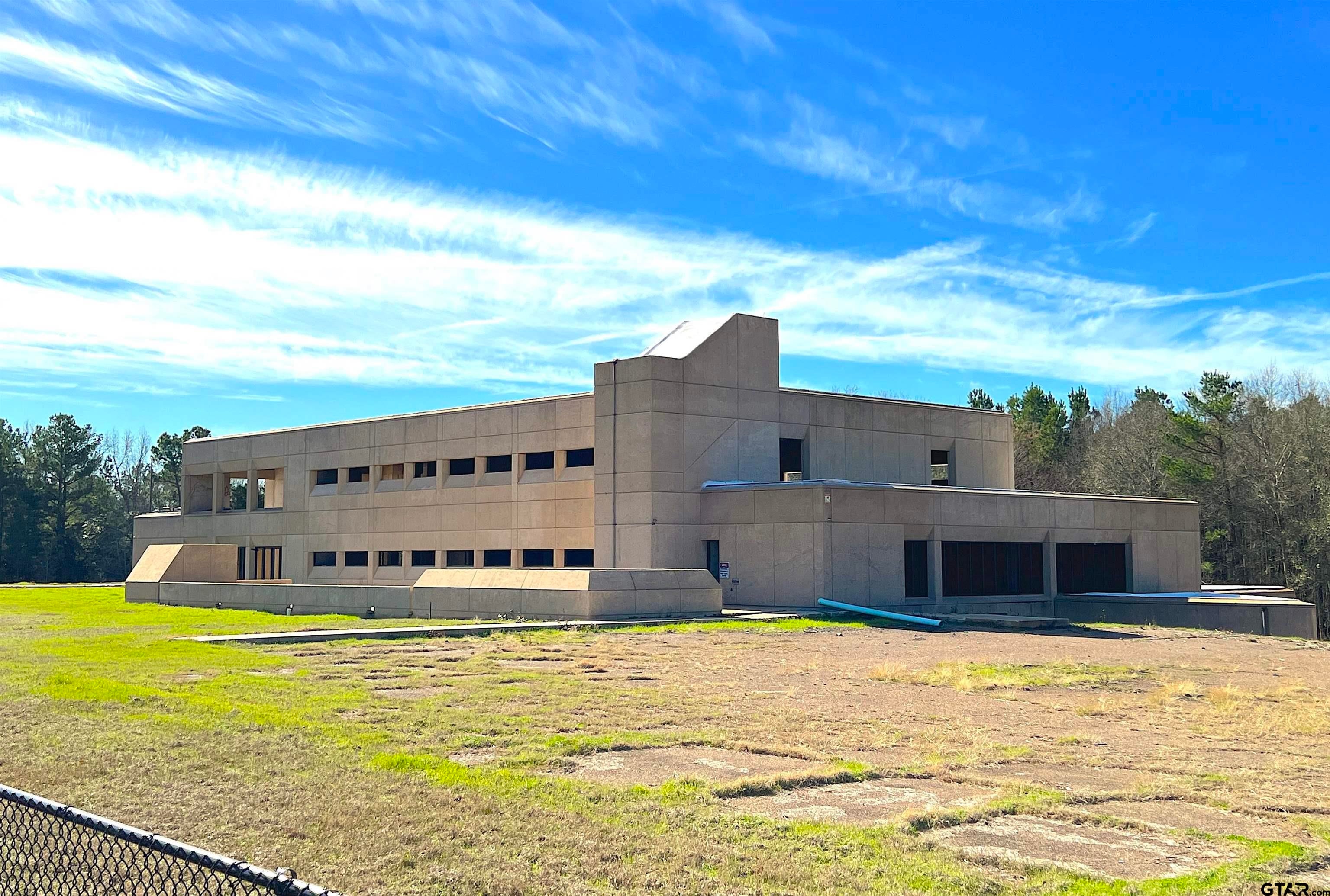 815 Hwy 204 — photo