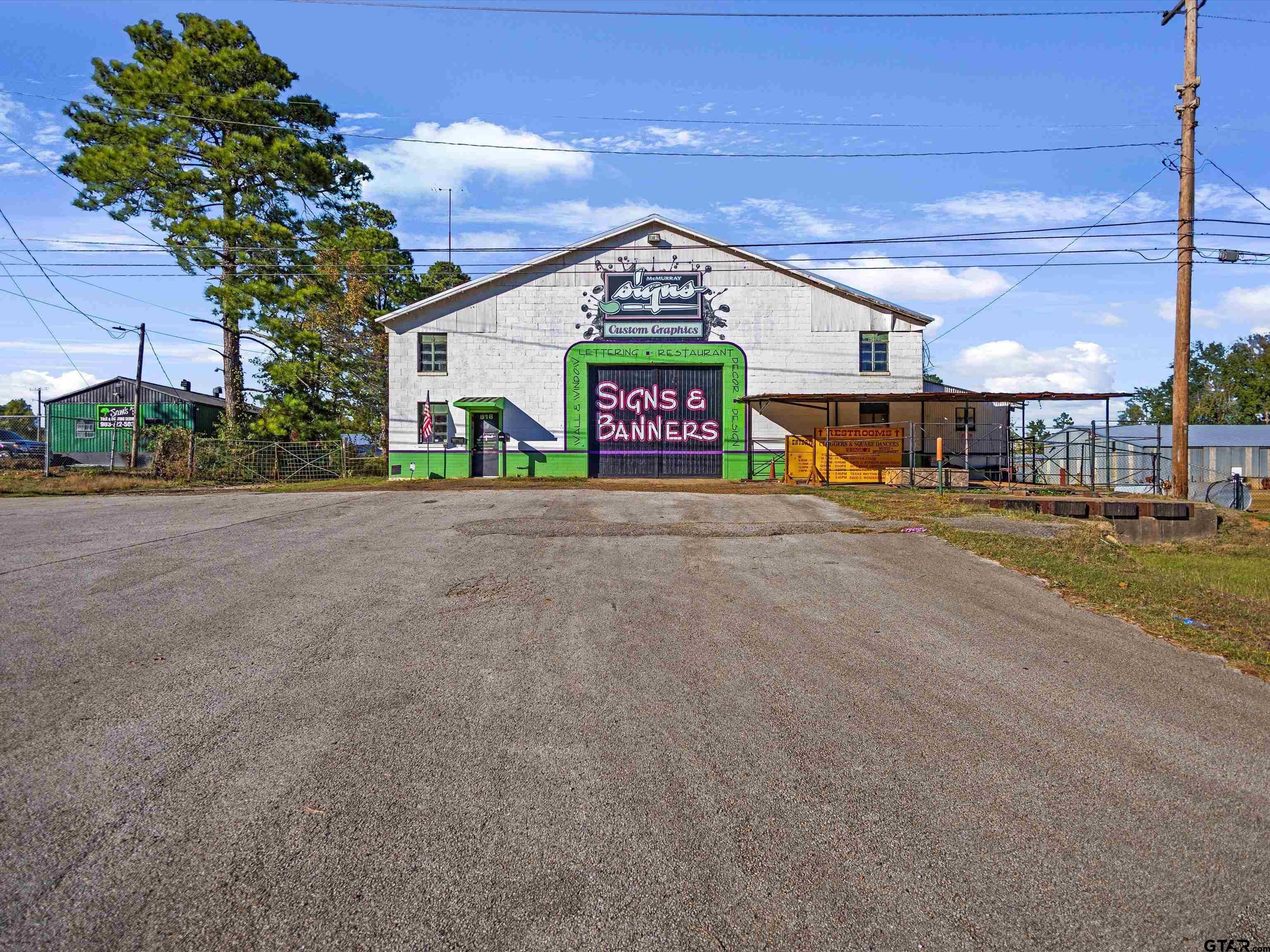 816 W State Highway 64 — photo