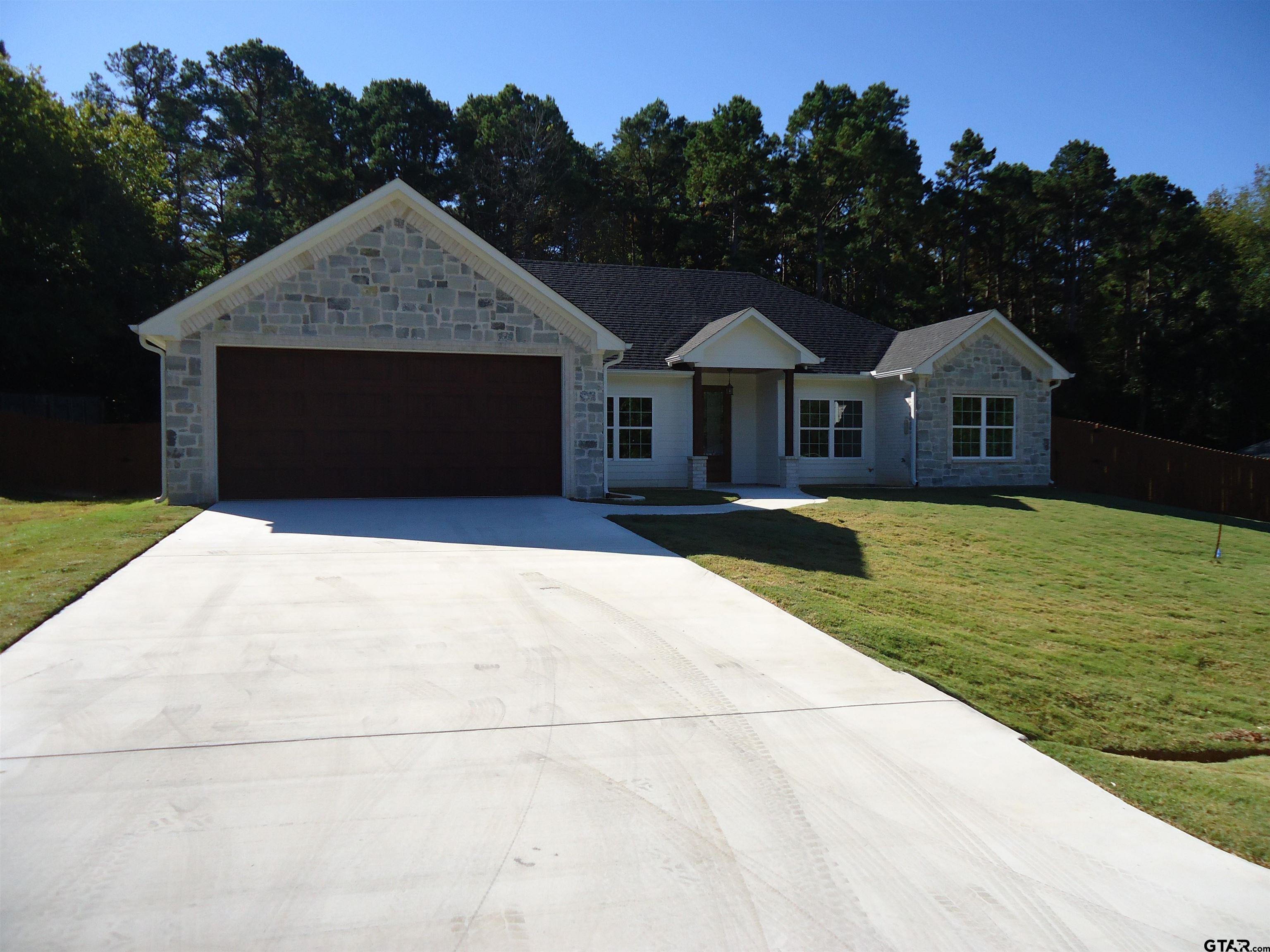 307 Windridge Dr — photo