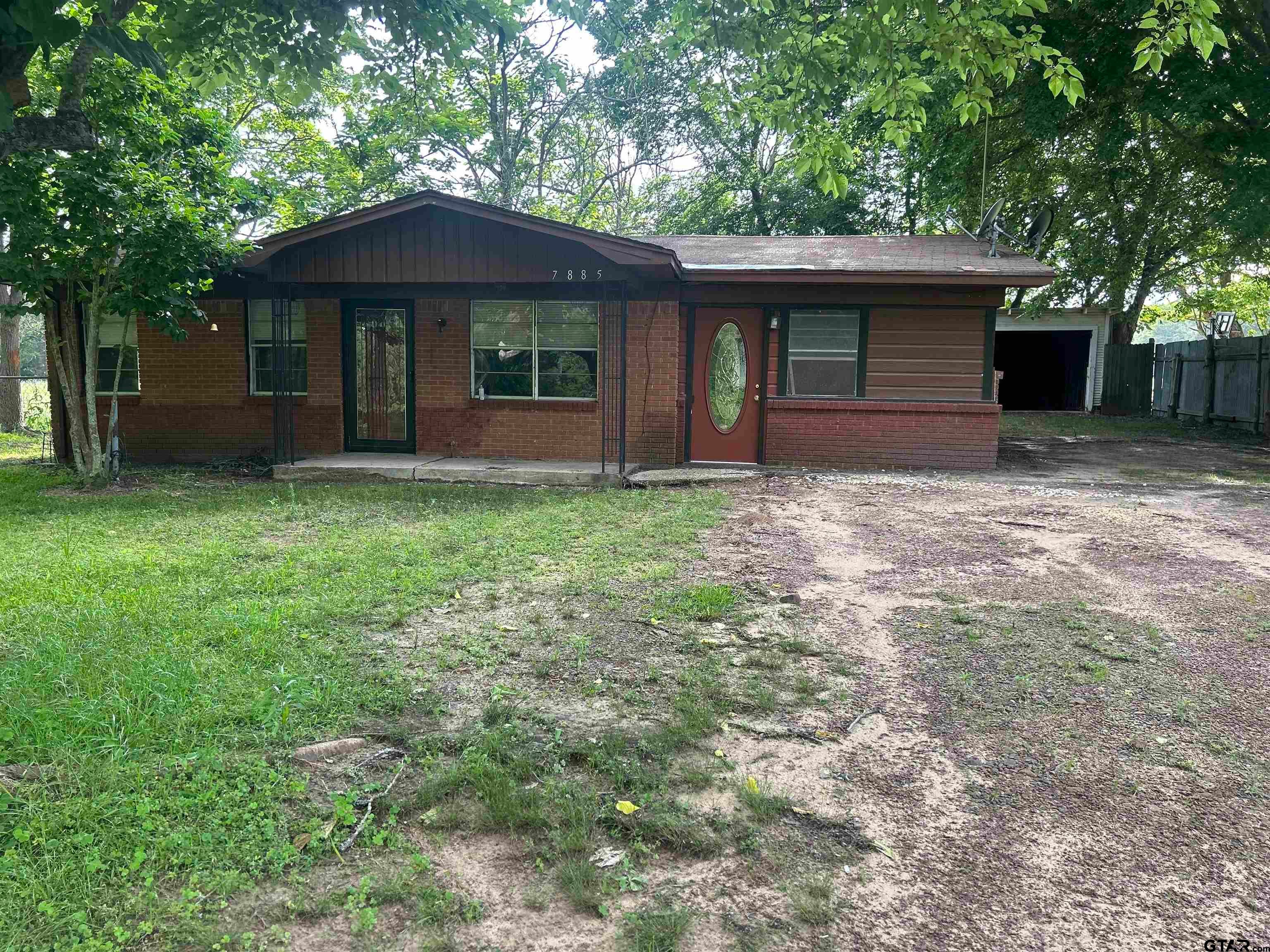 7885 N FM 607 — photo