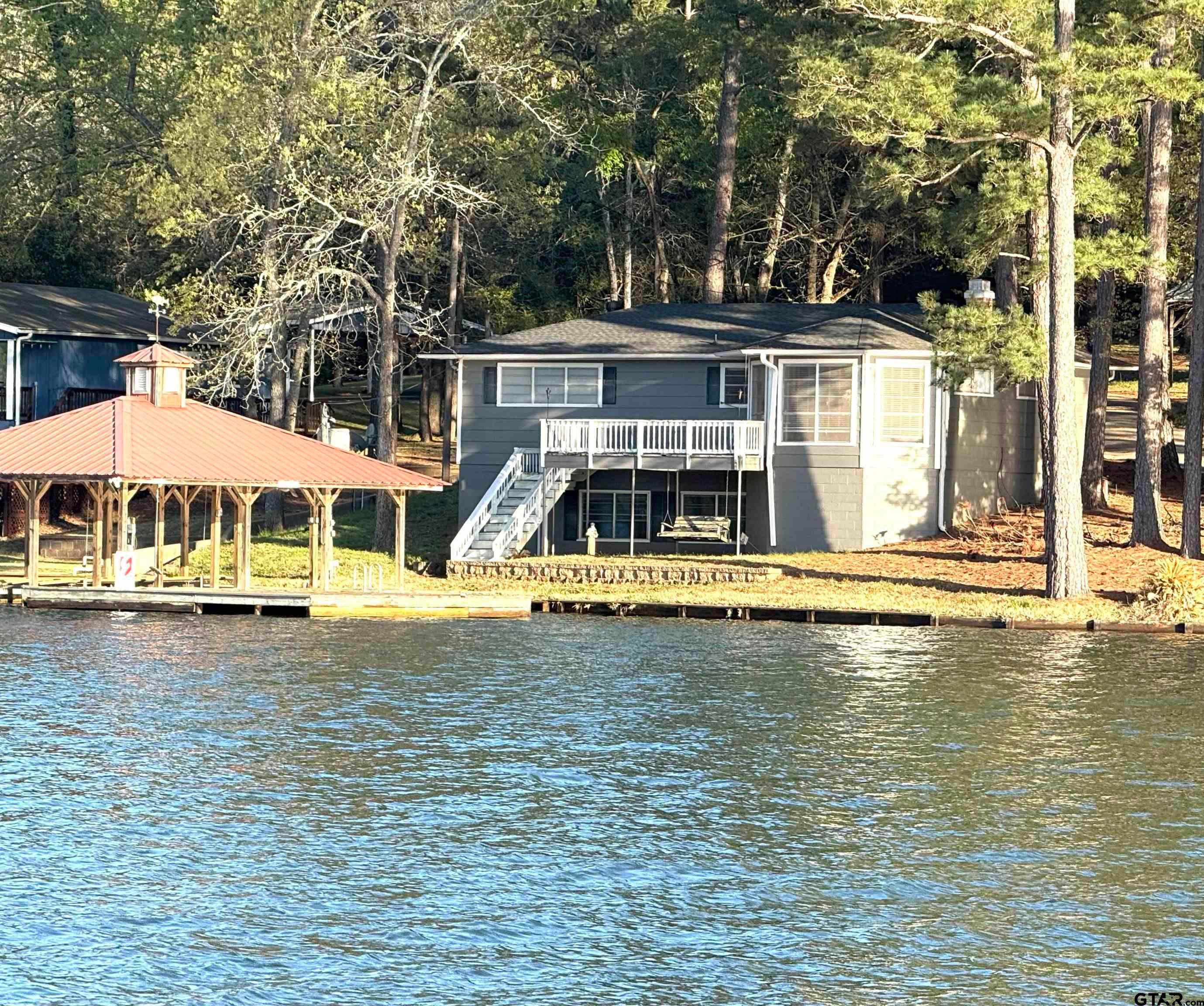 269 CR 3132 — photo