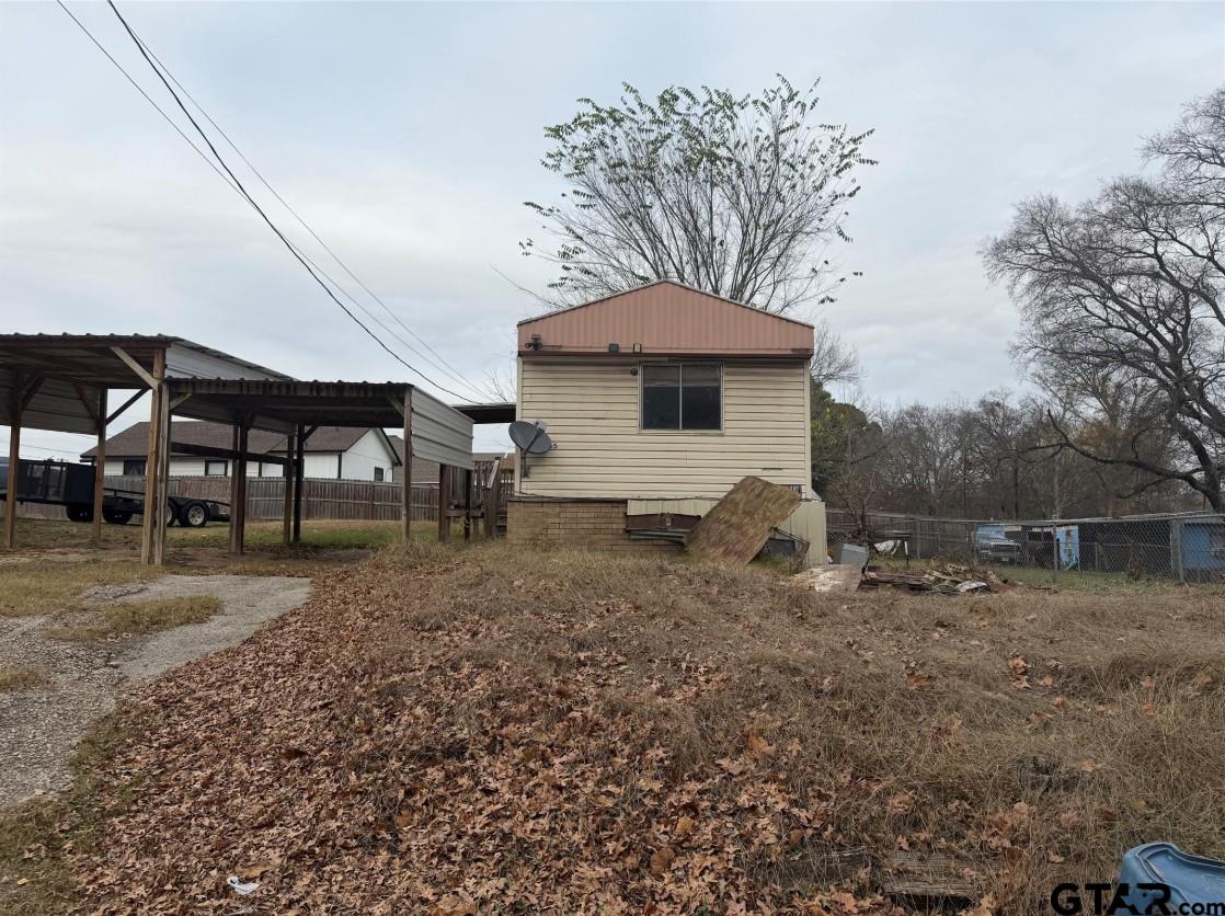 205 Barker, Athens, TX 75751 — photo 2