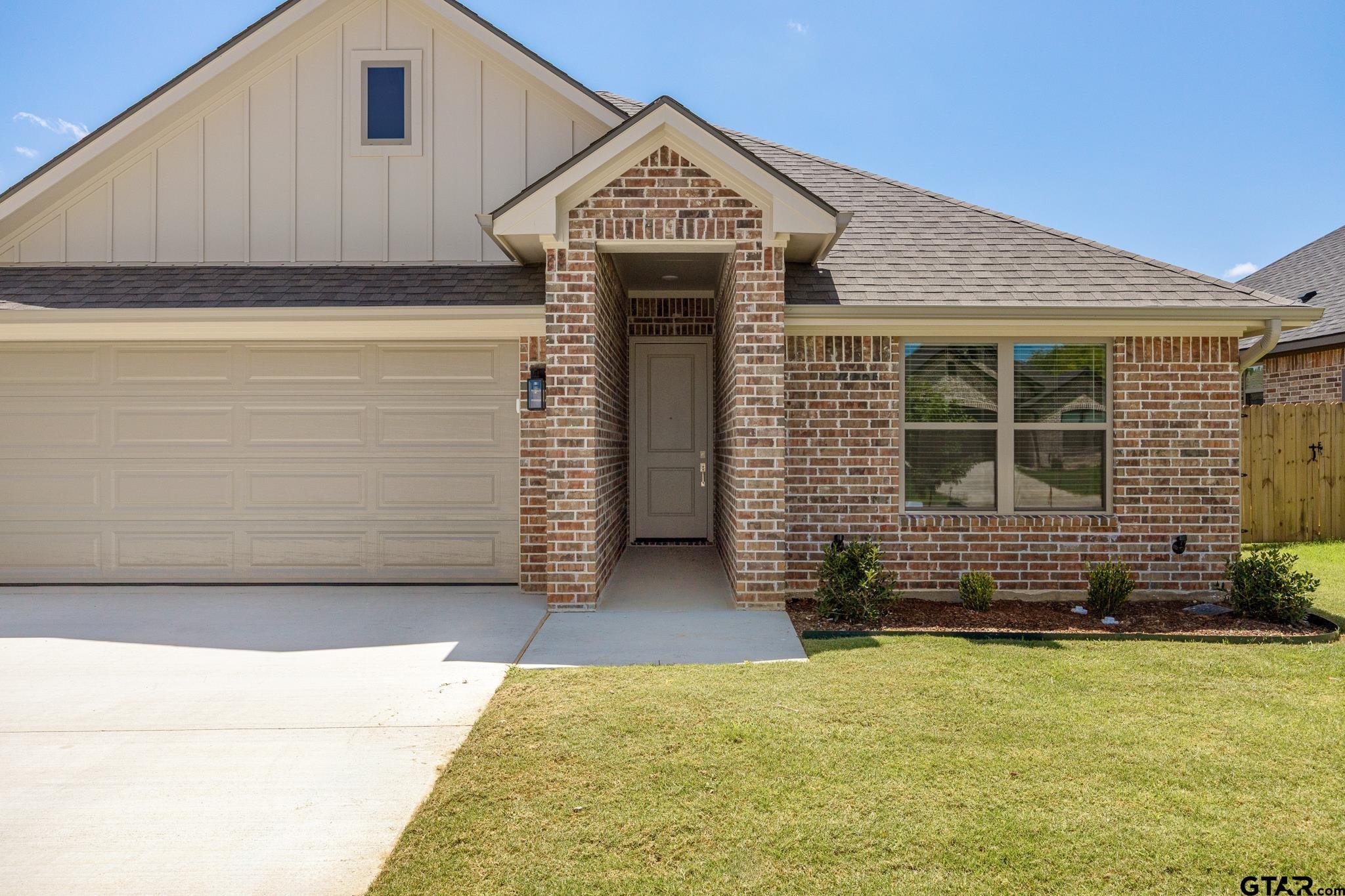 3007 Dogwood Park Ln — photo