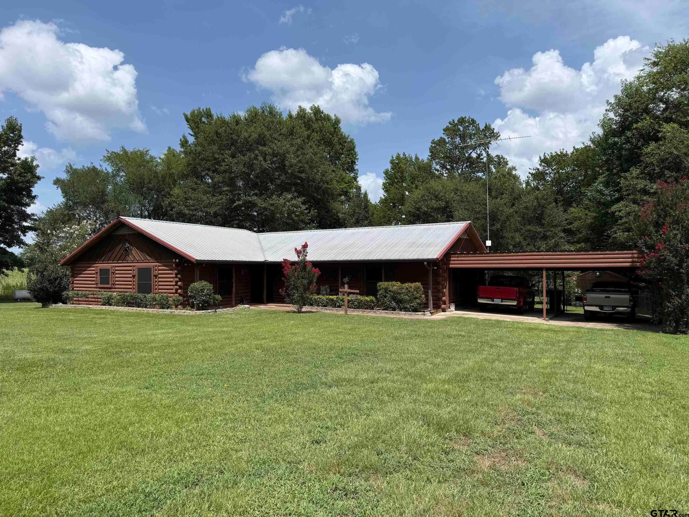 419 SE CR 4430 — photo