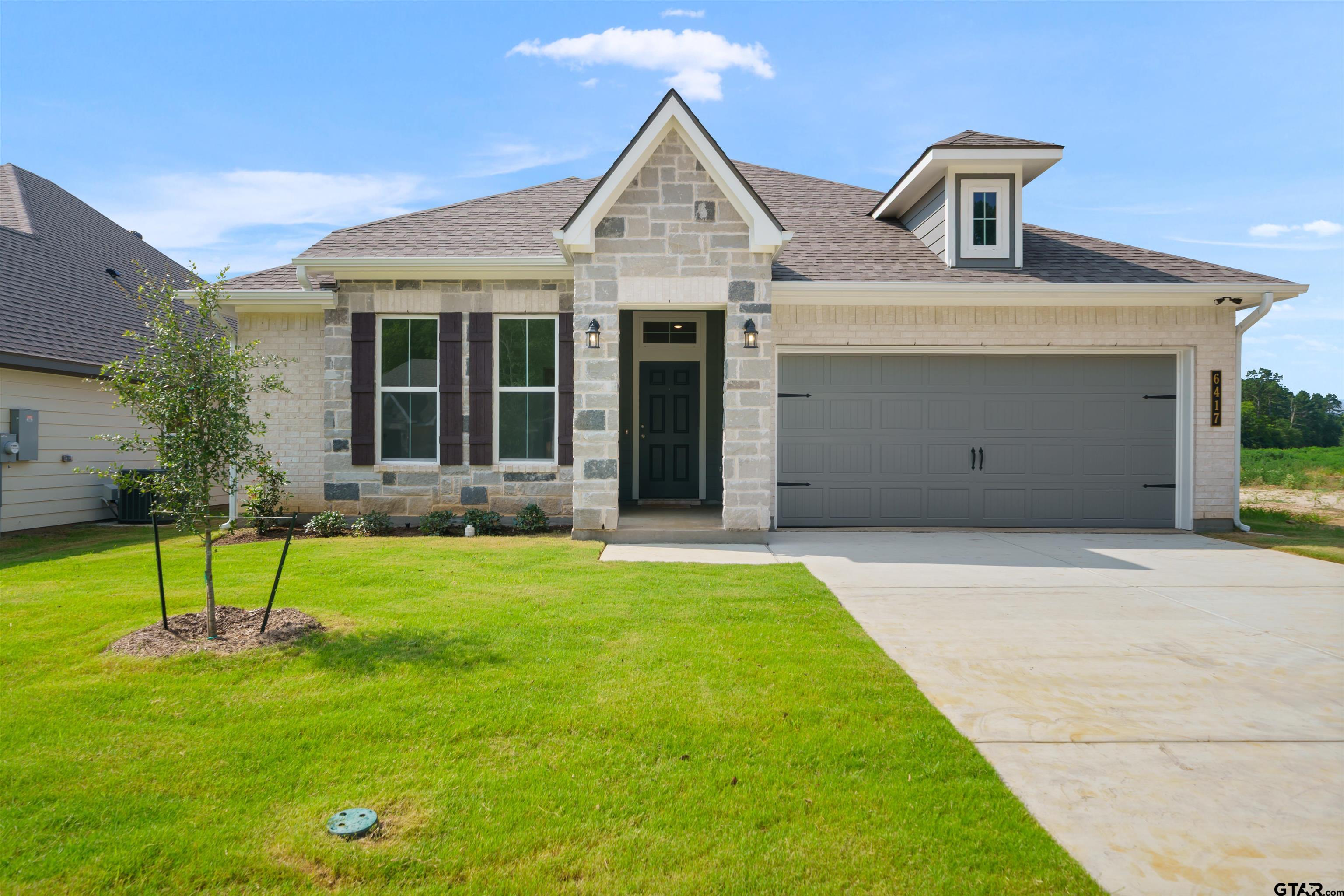 6417 Wellington Oak Avenue — photo