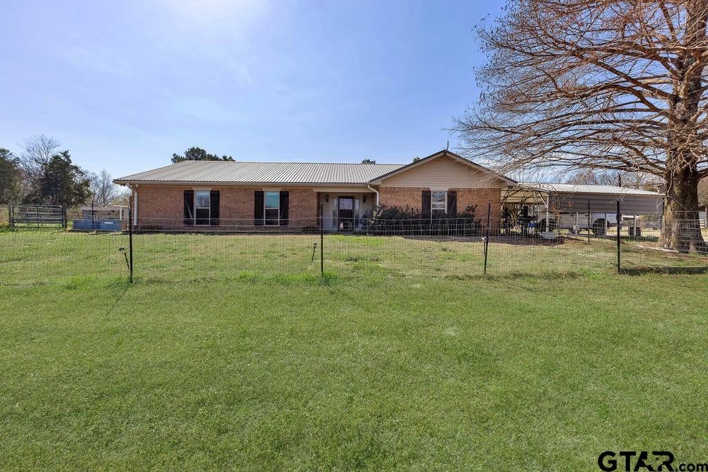 473 SE CR 3370 — photo