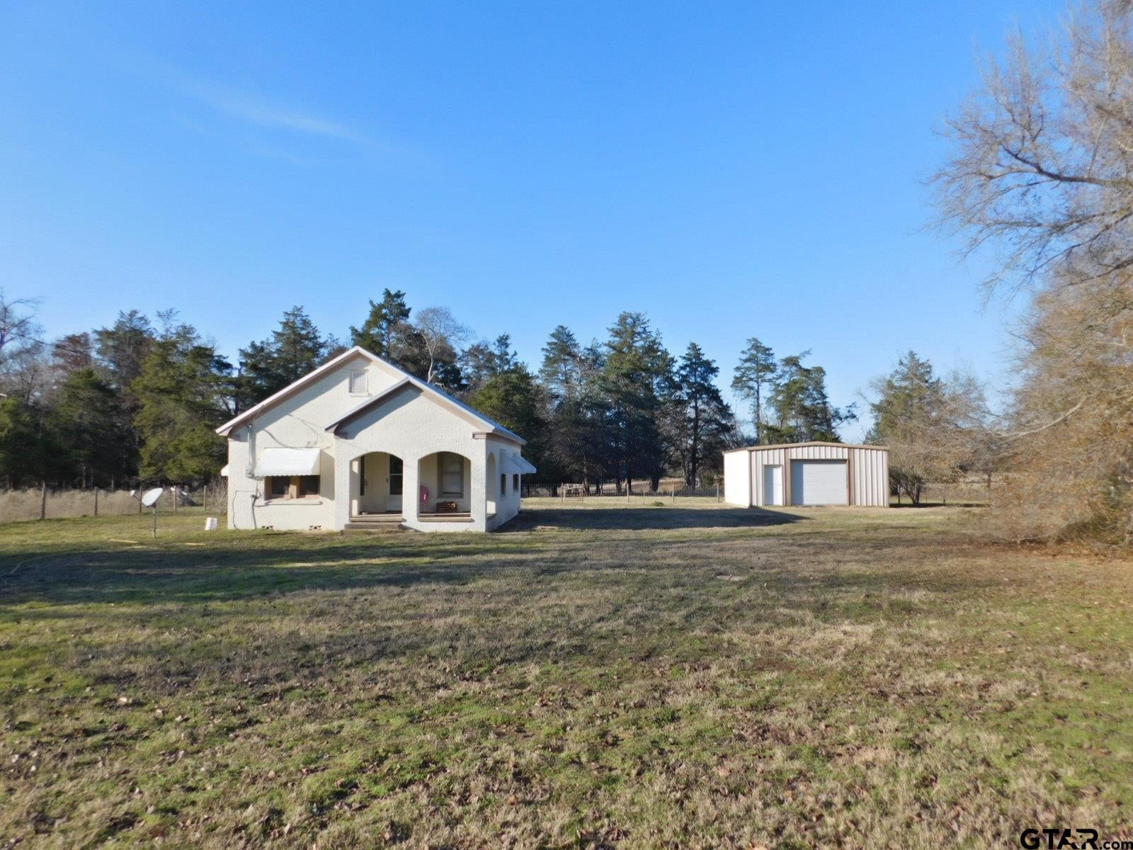 2851 FM 2088 — photo