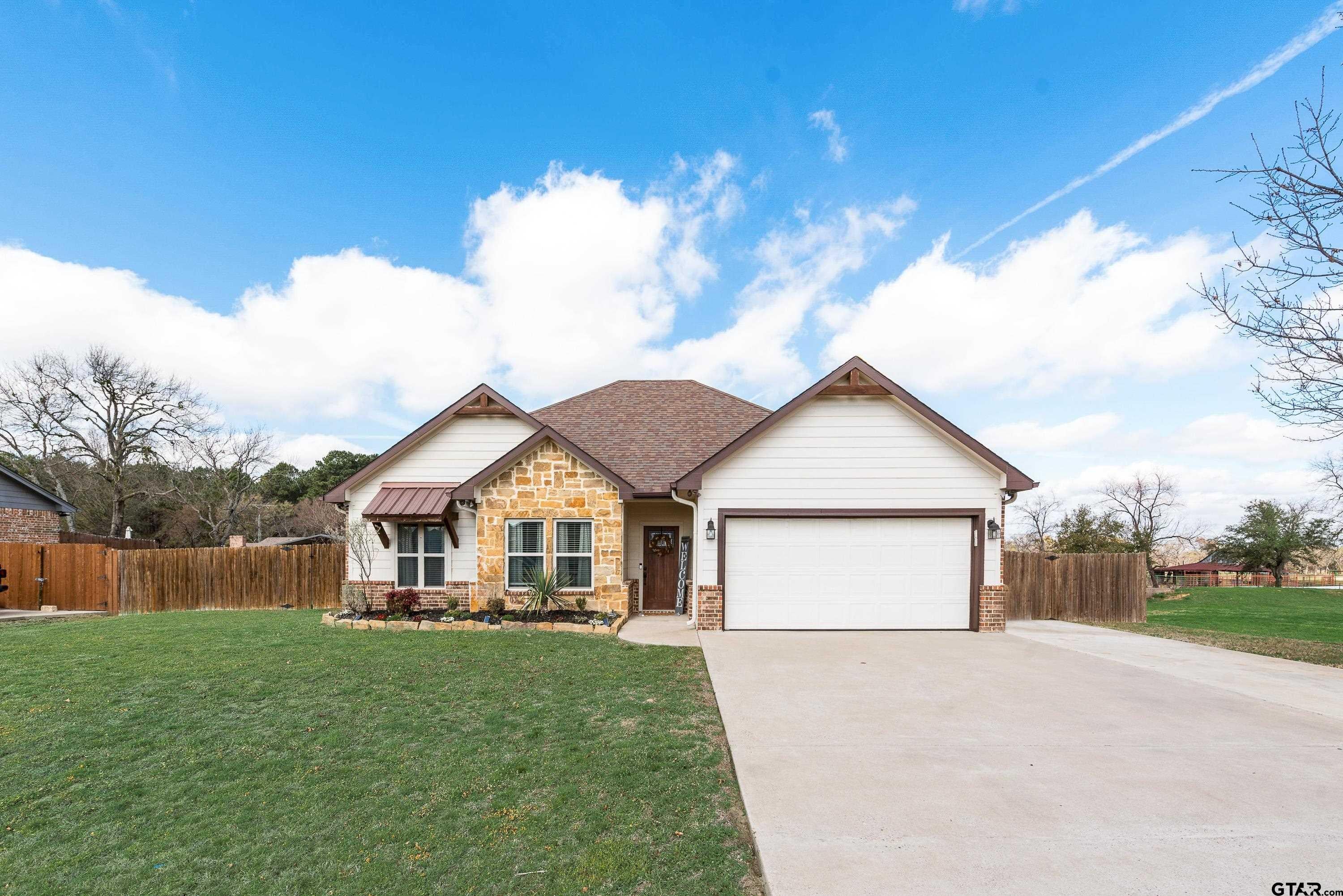 120 Horseshoe Lake Dr — photo