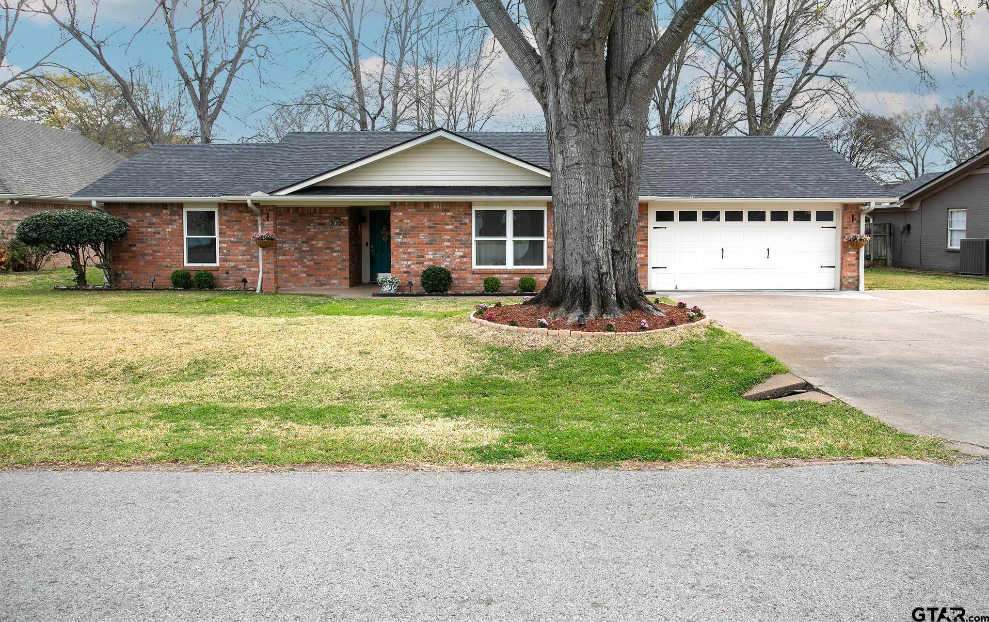 279 N Bay Dr. Dr. — photo