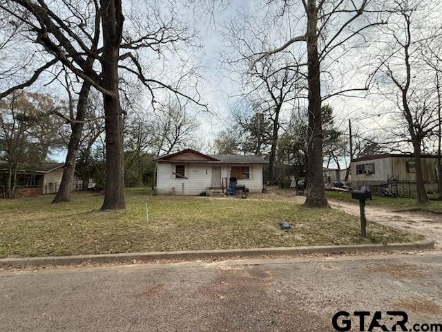 1108 W Noble Street — photo