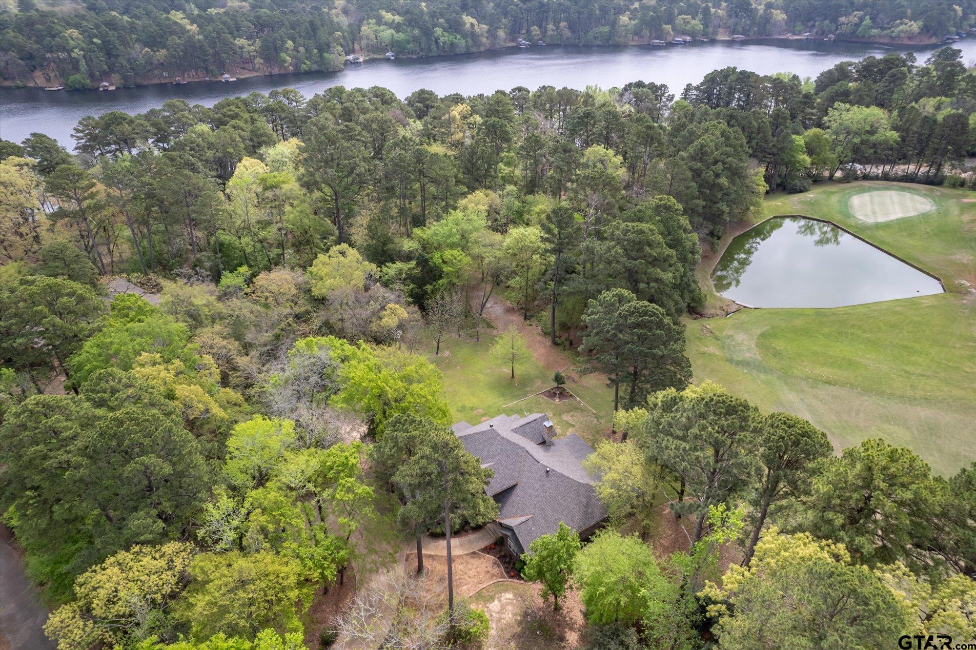242 Lakewood Circle — photo