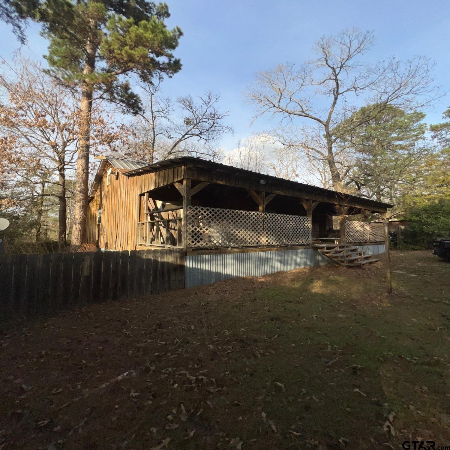 183 CR 3496 — photo