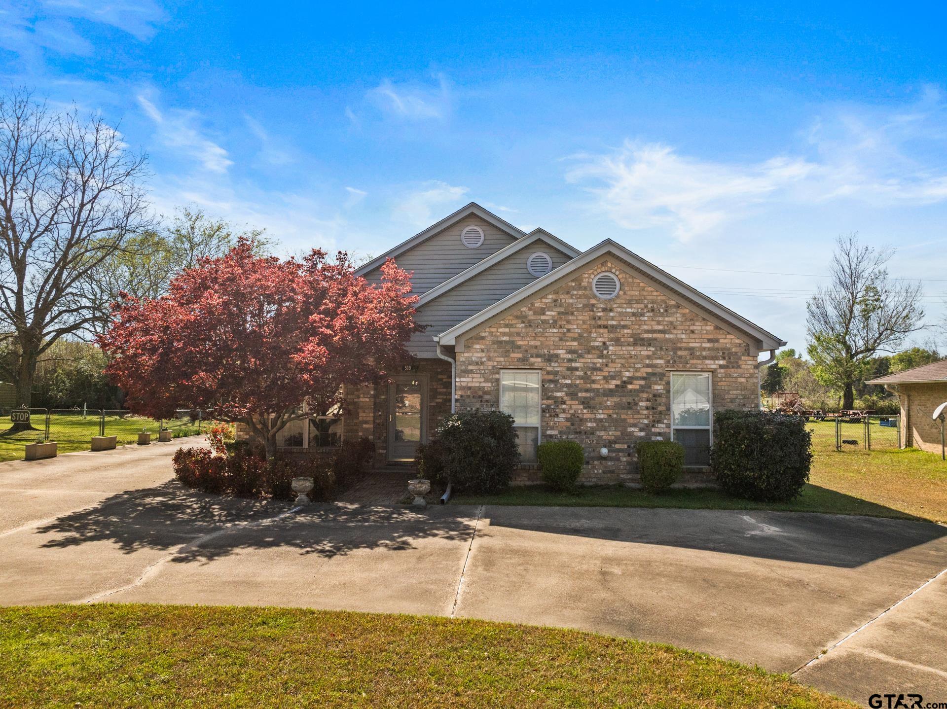 509 Kent Dr — photo