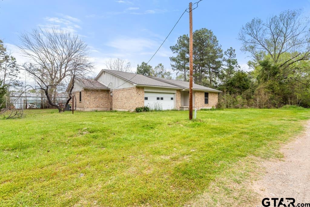 14832 FM 2661 — photo