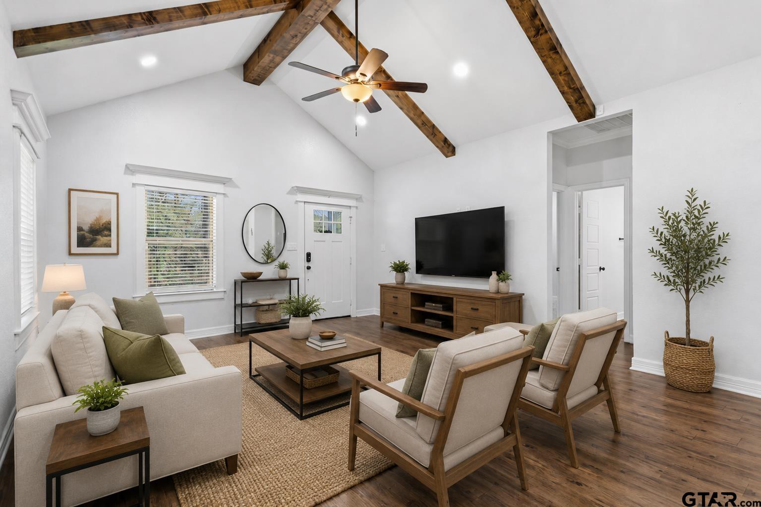 533 Caroline Ln. — photo